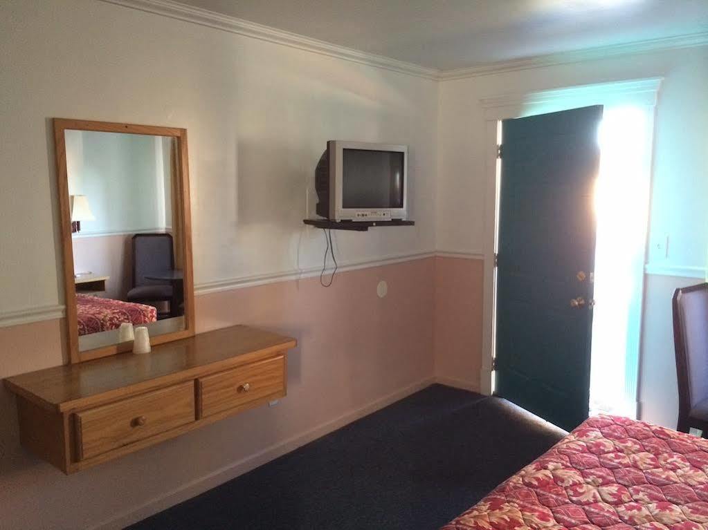 Hamlet Motel Newman Kültér fotó