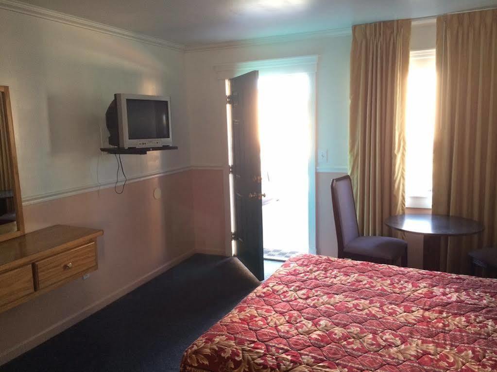 Hamlet Motel Newman Kültér fotó